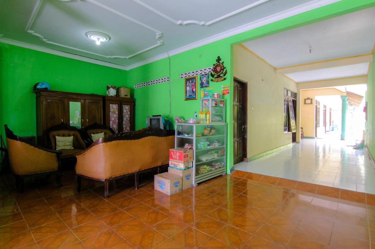 Losmen Melati Hotel Bantul Ngoại thất bức ảnh
