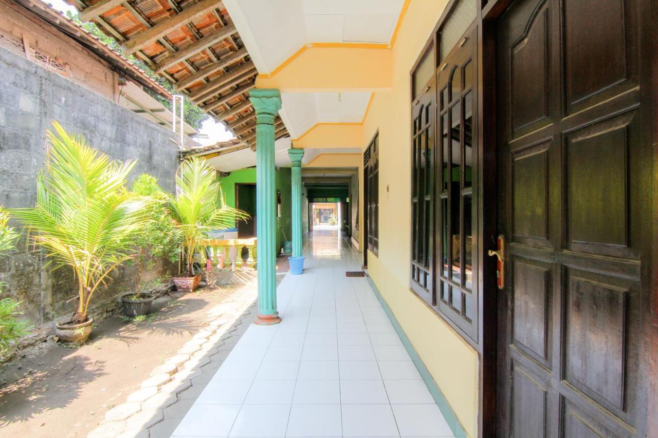 Losmen Melati Hotel Bantul Ngoại thất bức ảnh