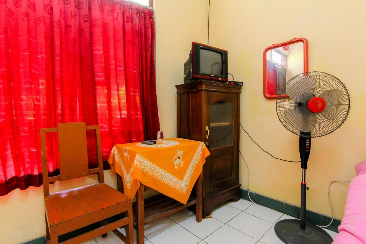 Losmen Melati Hotel Bantul Ngoại thất bức ảnh